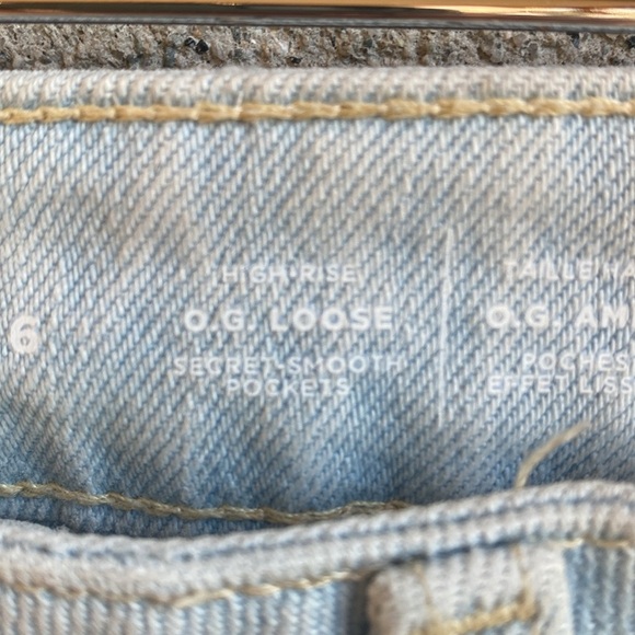 ON High waisted OG Loose Ripped Jeans - Picture 4 of 10